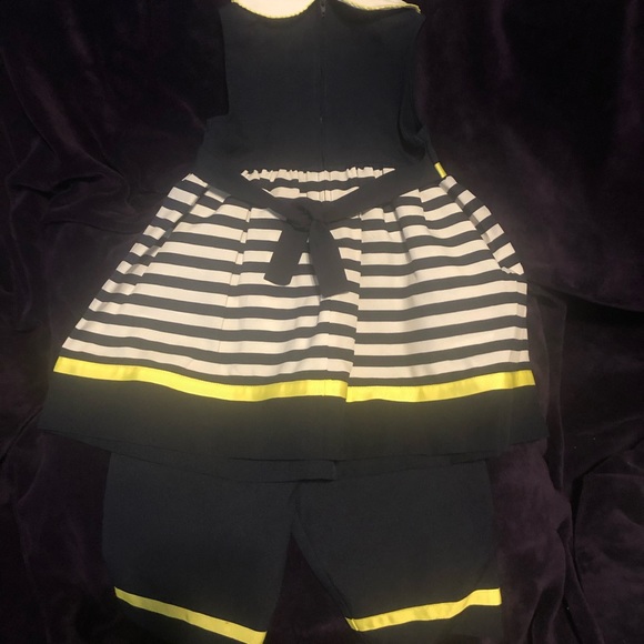 ⚓️Beautiful 2pc. Set. Size 4T - Picture 3 of 3